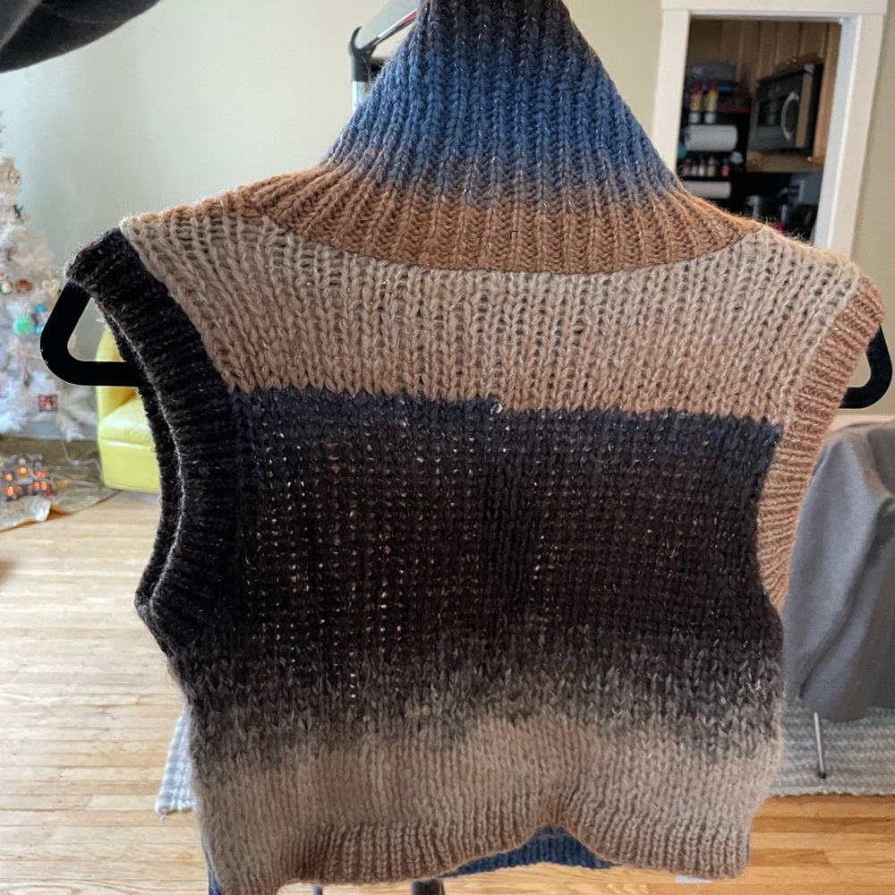 PrettyLittleThing Multicolor Knit Women's Sweater Vest